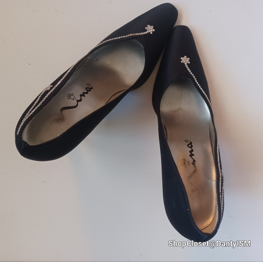Elegant Black Heels with Rhinestone Detailing - Picture 5 of 16